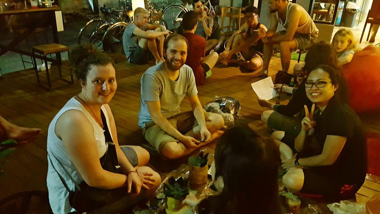 Fundee Hostel チエンマイ エクステリア 写真