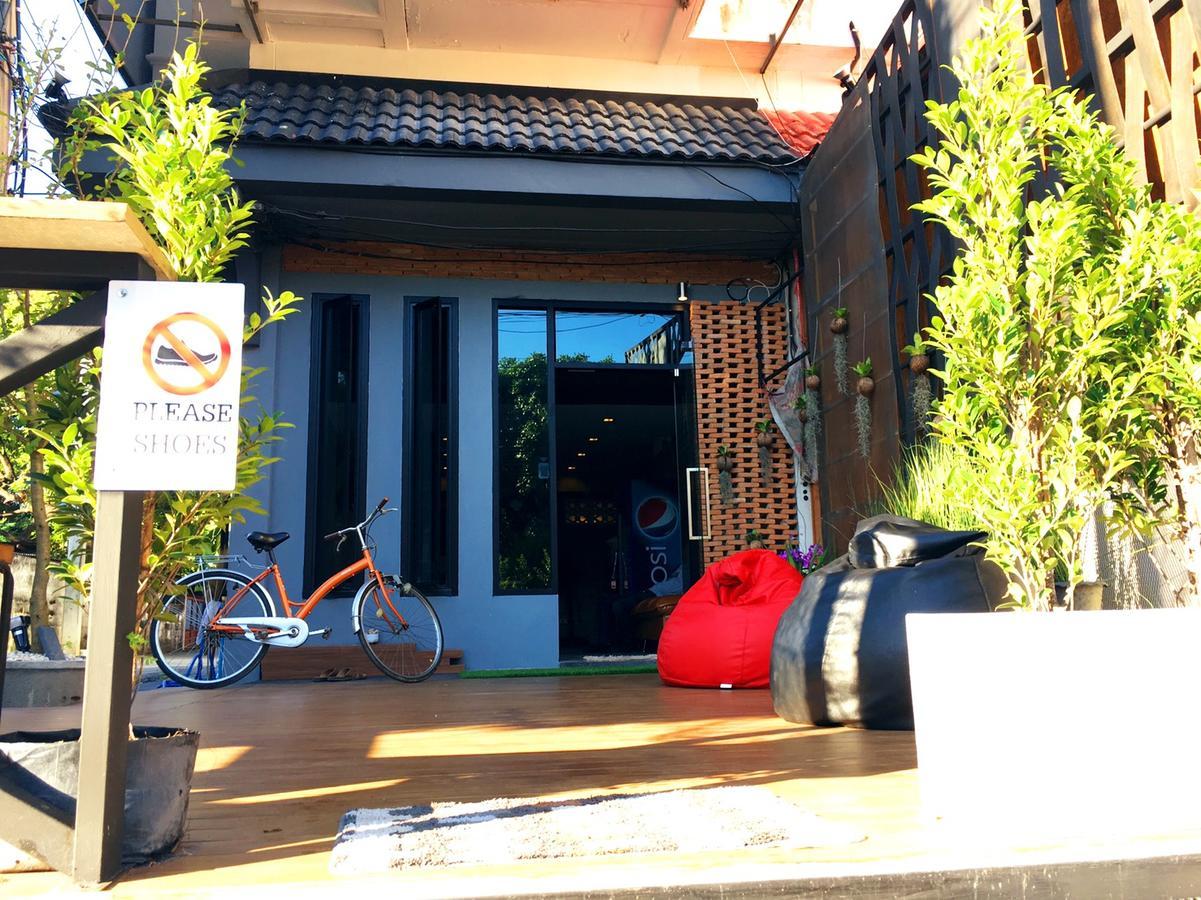 Fundee Hostel チエンマイ エクステリア 写真