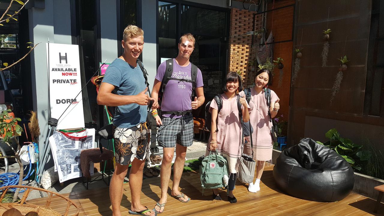 Fundee Hostel チエンマイ エクステリア 写真