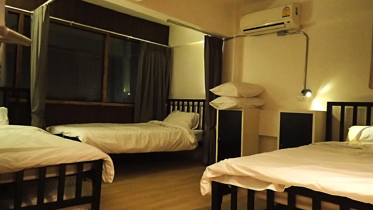 Fundee Hostel チエンマイ エクステリア 写真