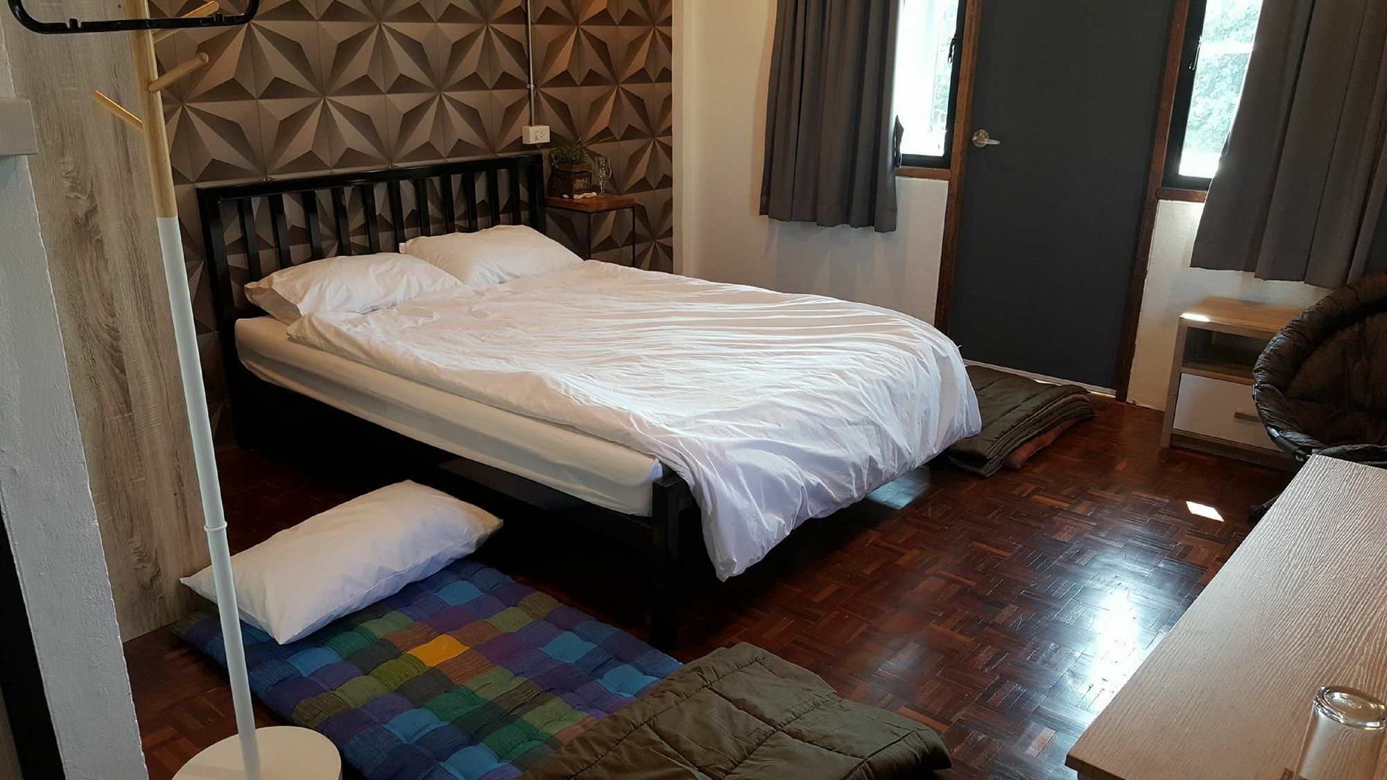 Fundee Hostel チエンマイ エクステリア 写真