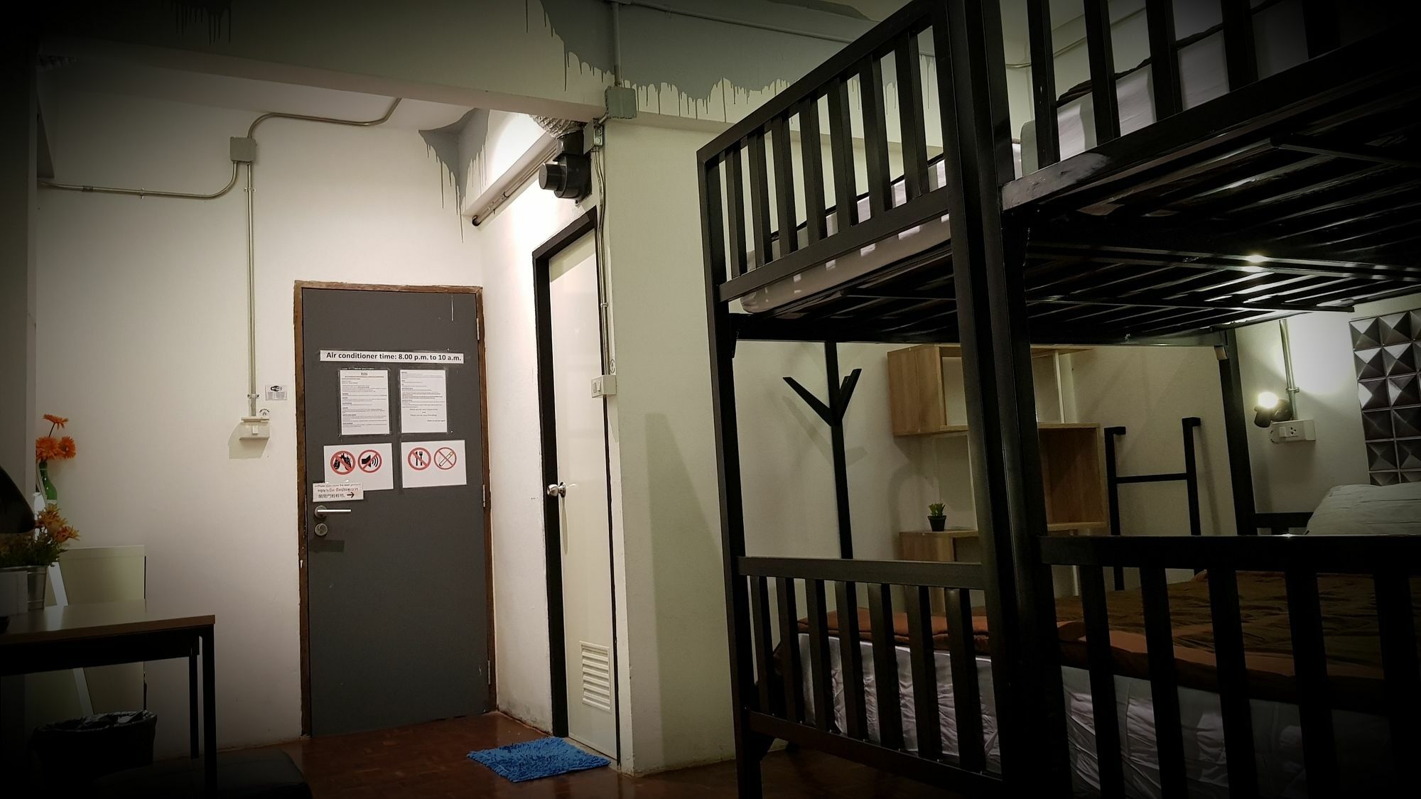 Fundee Hostel チエンマイ エクステリア 写真