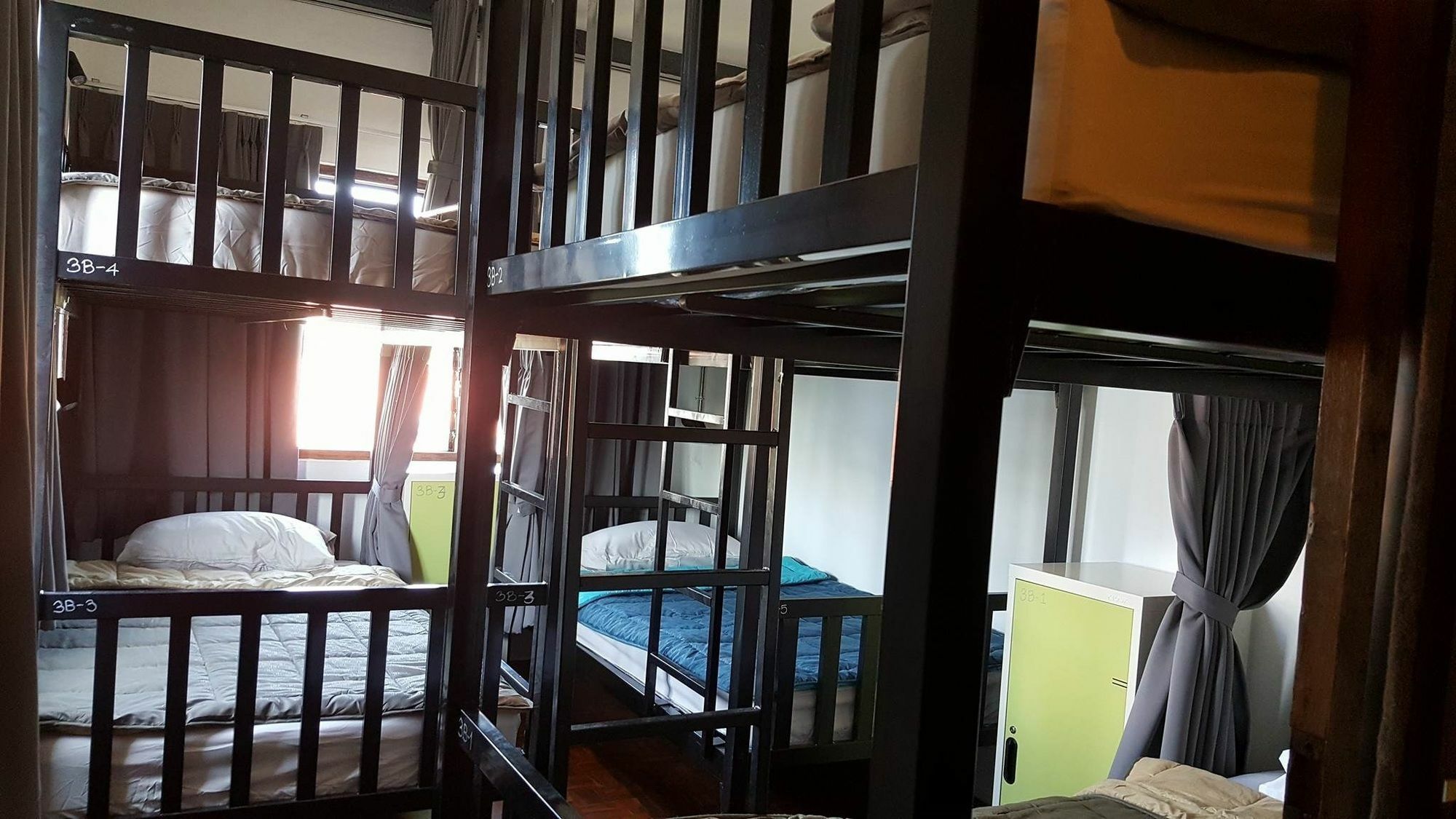 Fundee Hostel チエンマイ エクステリア 写真