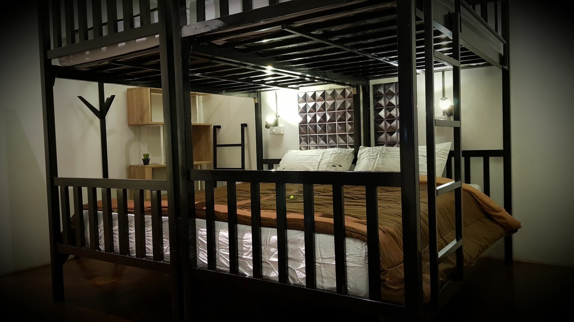 Fundee Hostel チエンマイ エクステリア 写真